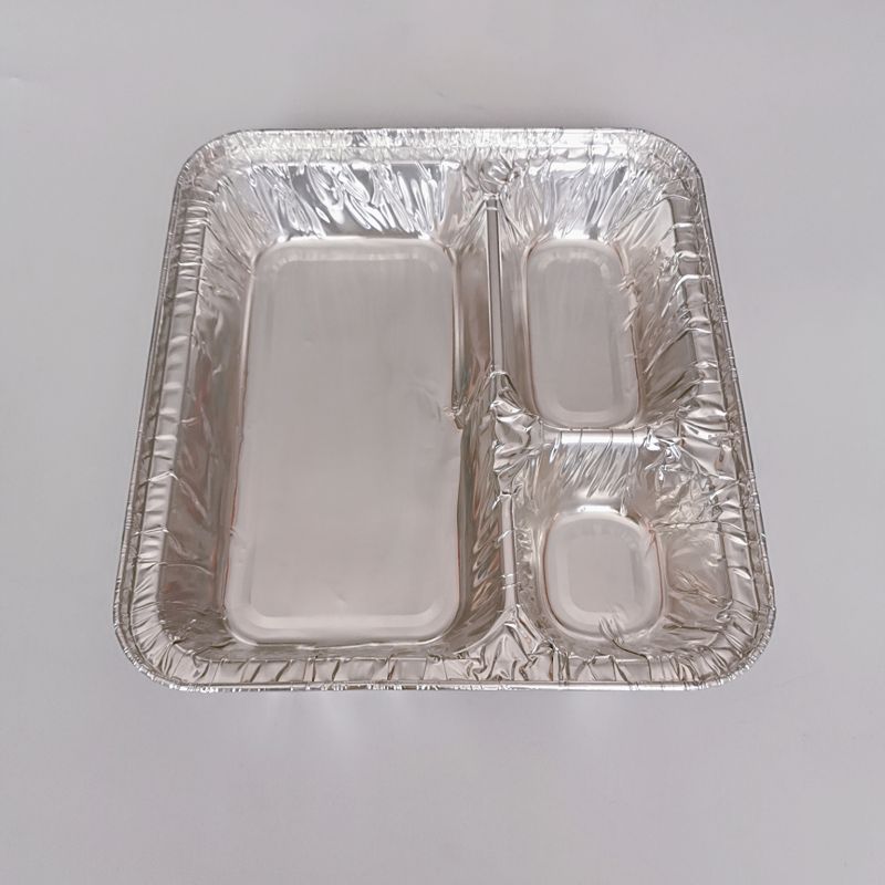 disposable aluminum compartment tray